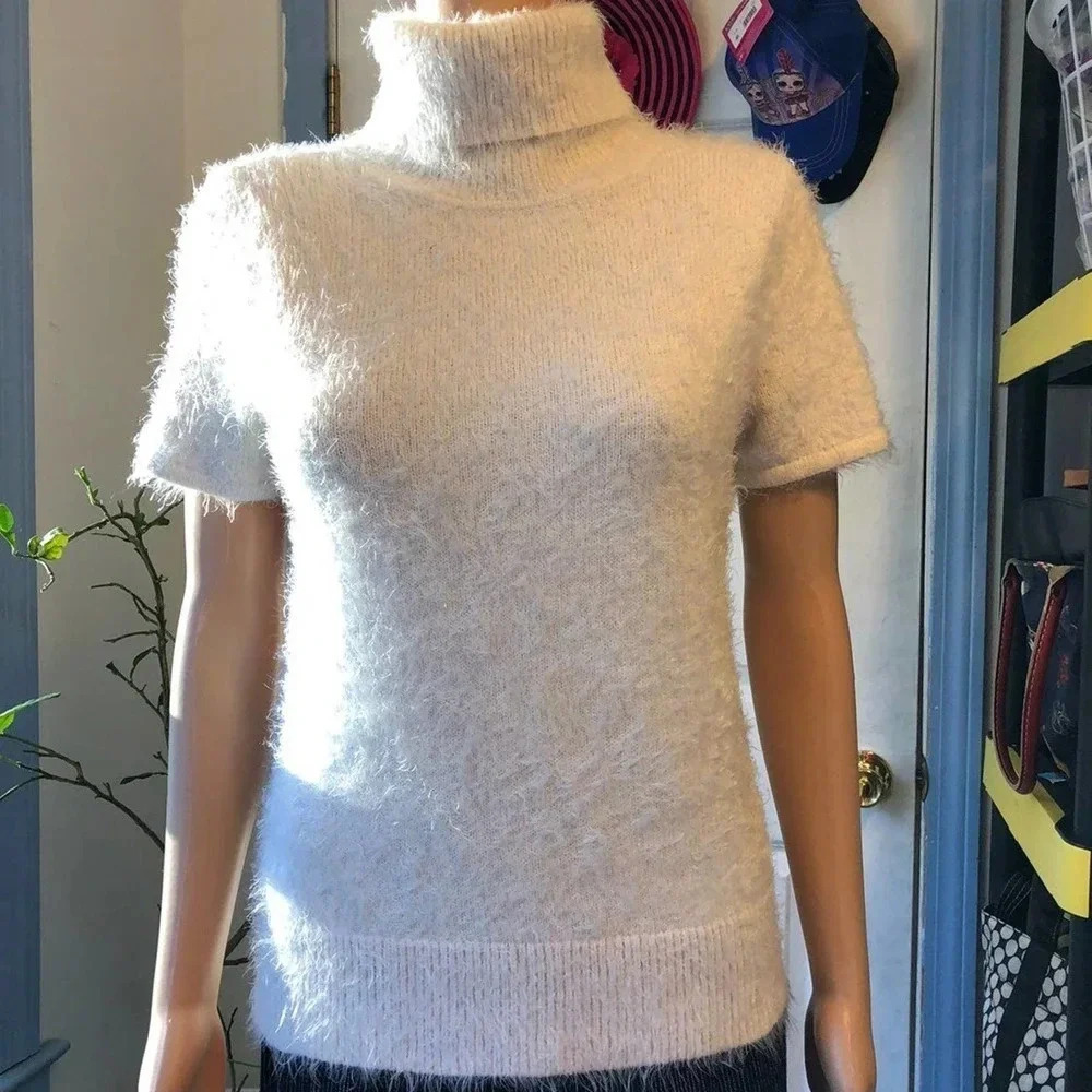 New York & Company Turtleneck Faux-fur Women Sweater Size S